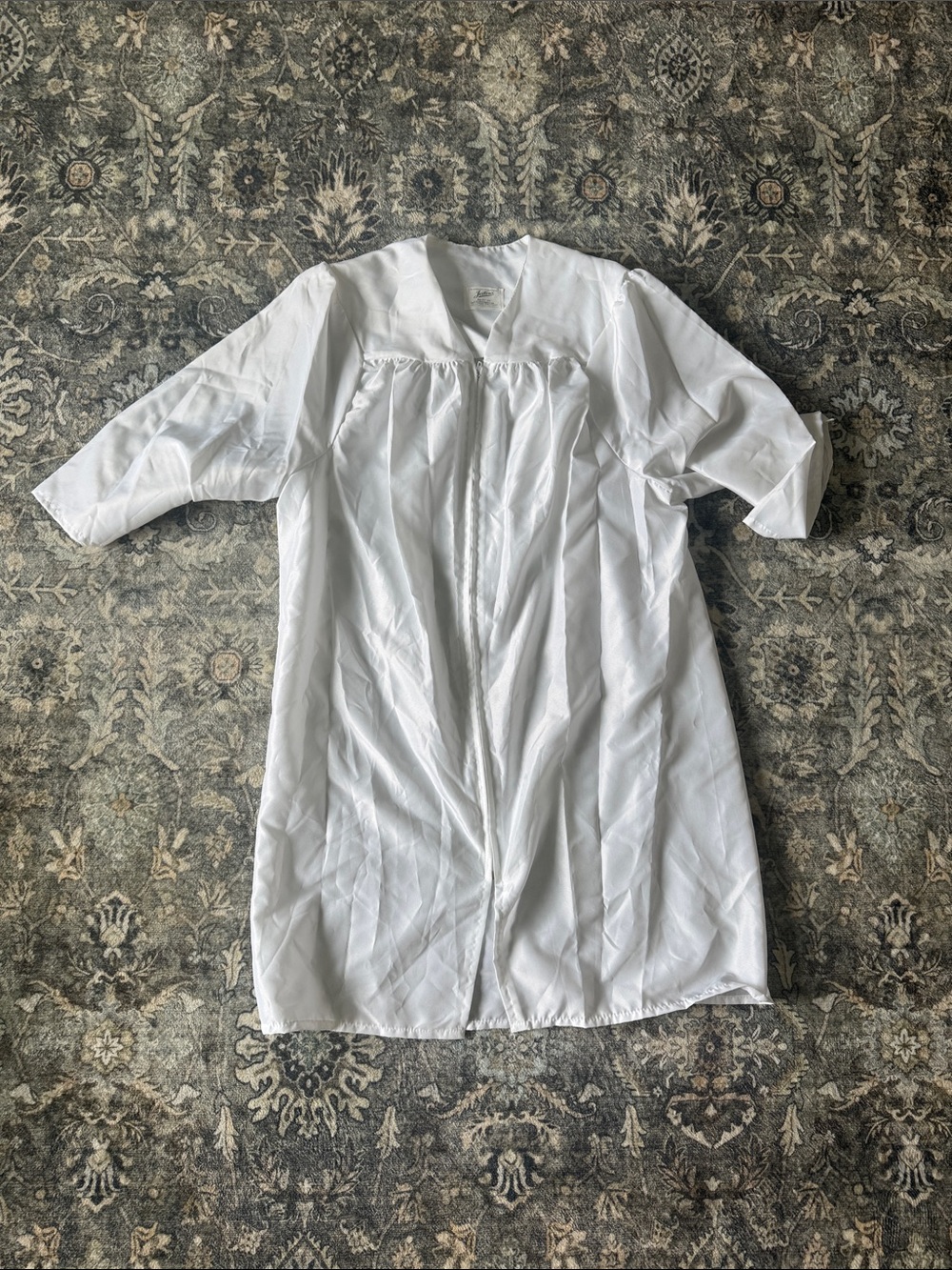 Jostens White Graduation Robe